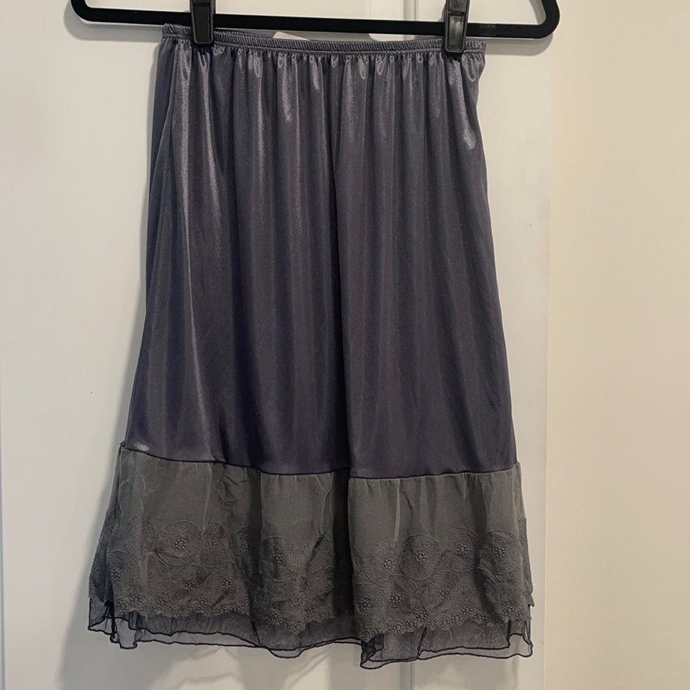 Gray tuile slip